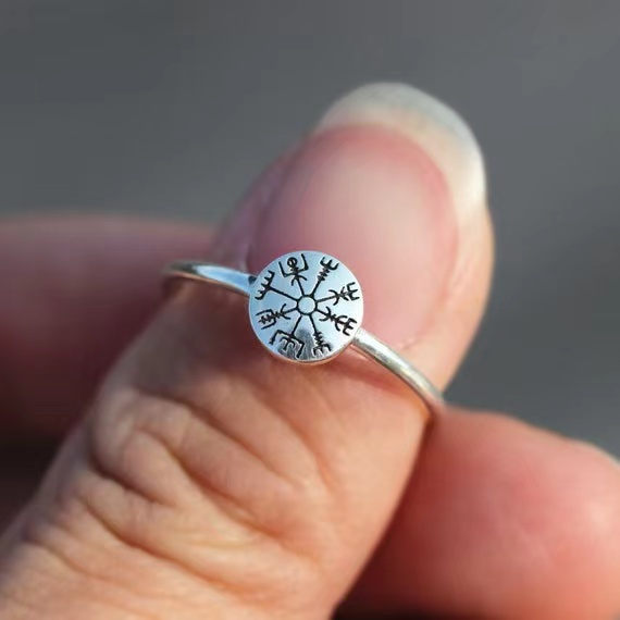 Bague viking en forme de bouclier — vue 2