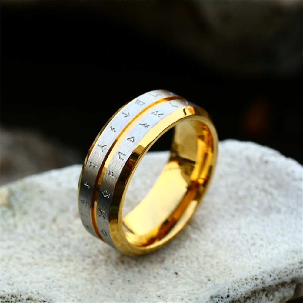 Bague viking rune gravé doré — vue 2