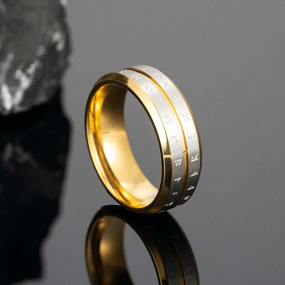 Bague viking rune gravé doré
