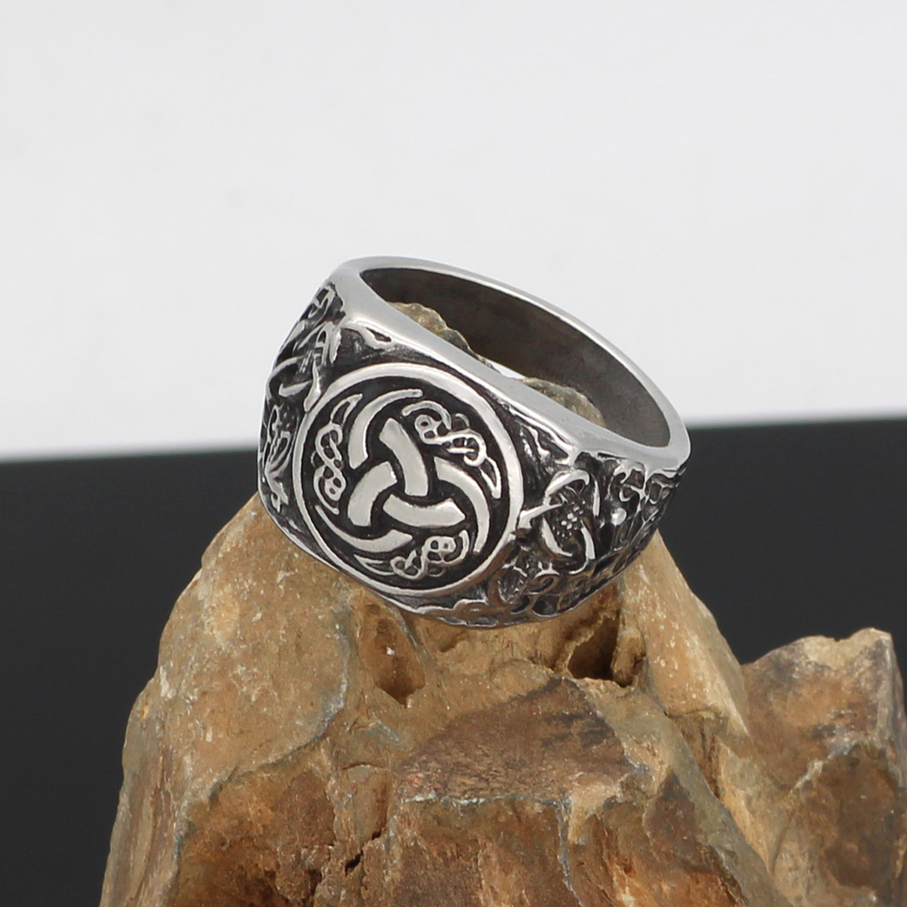Bague viking triple corne d'Odin