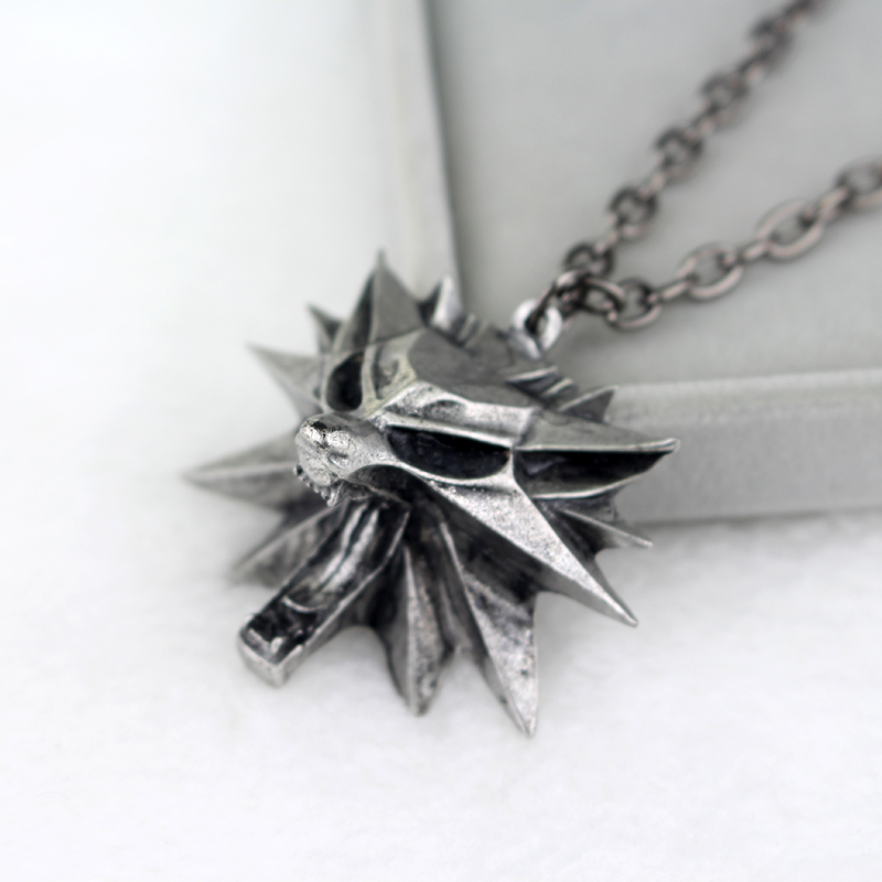 Collier viking tête de loup — vue 3