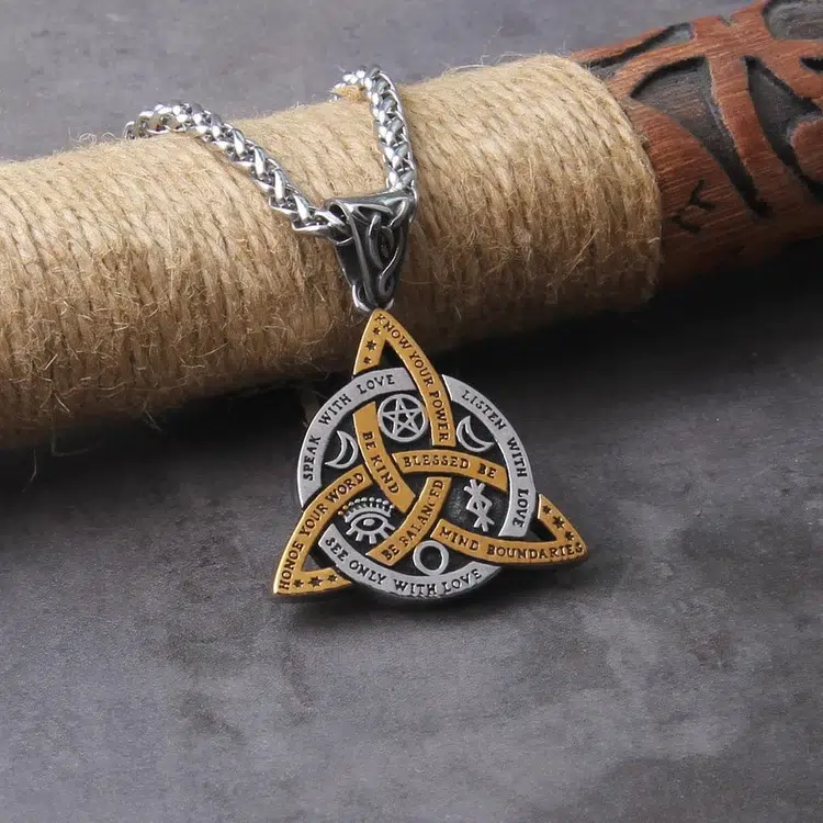 Collier Viking Commandements de la Triquetra