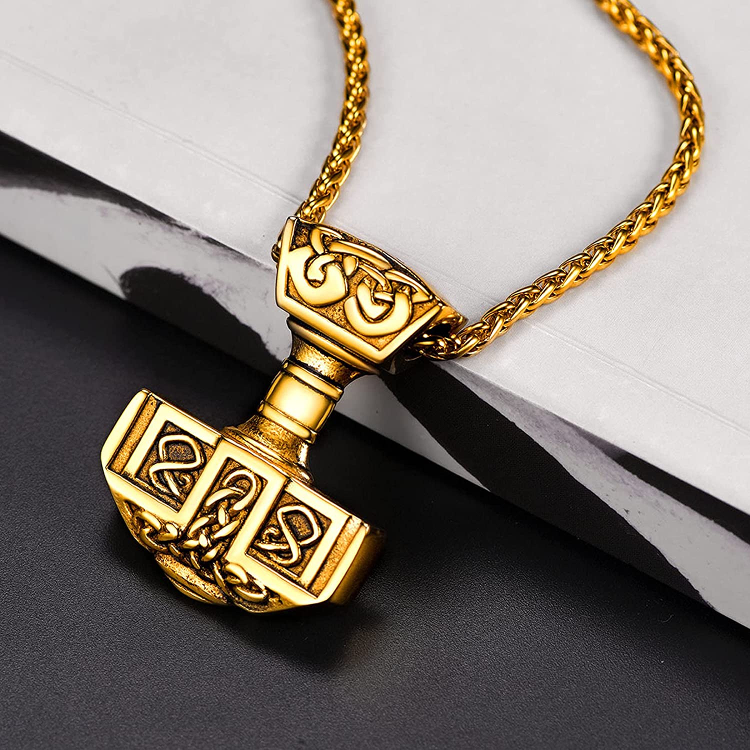 Collier Viking Marteau de Thor doré