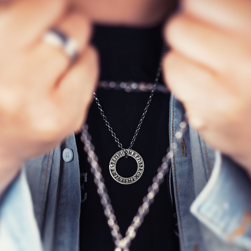 Collier Viking Cercle Runique chaine en argent — vue 2
