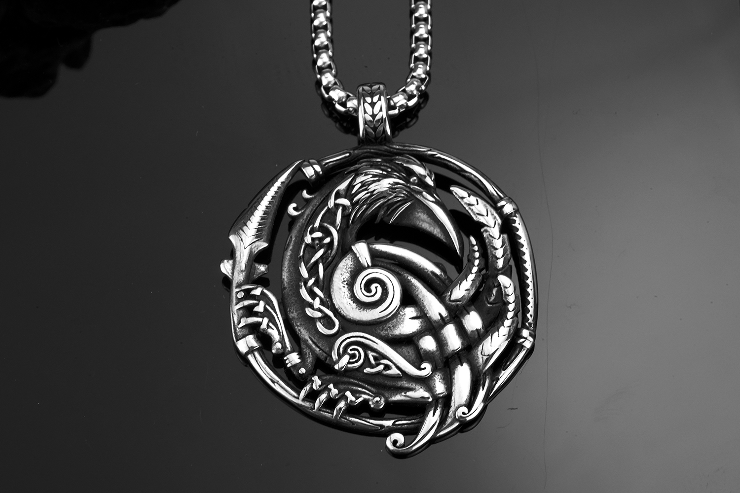 Collier viking corbeau d'Odin en Acier inoxydable — vue 3