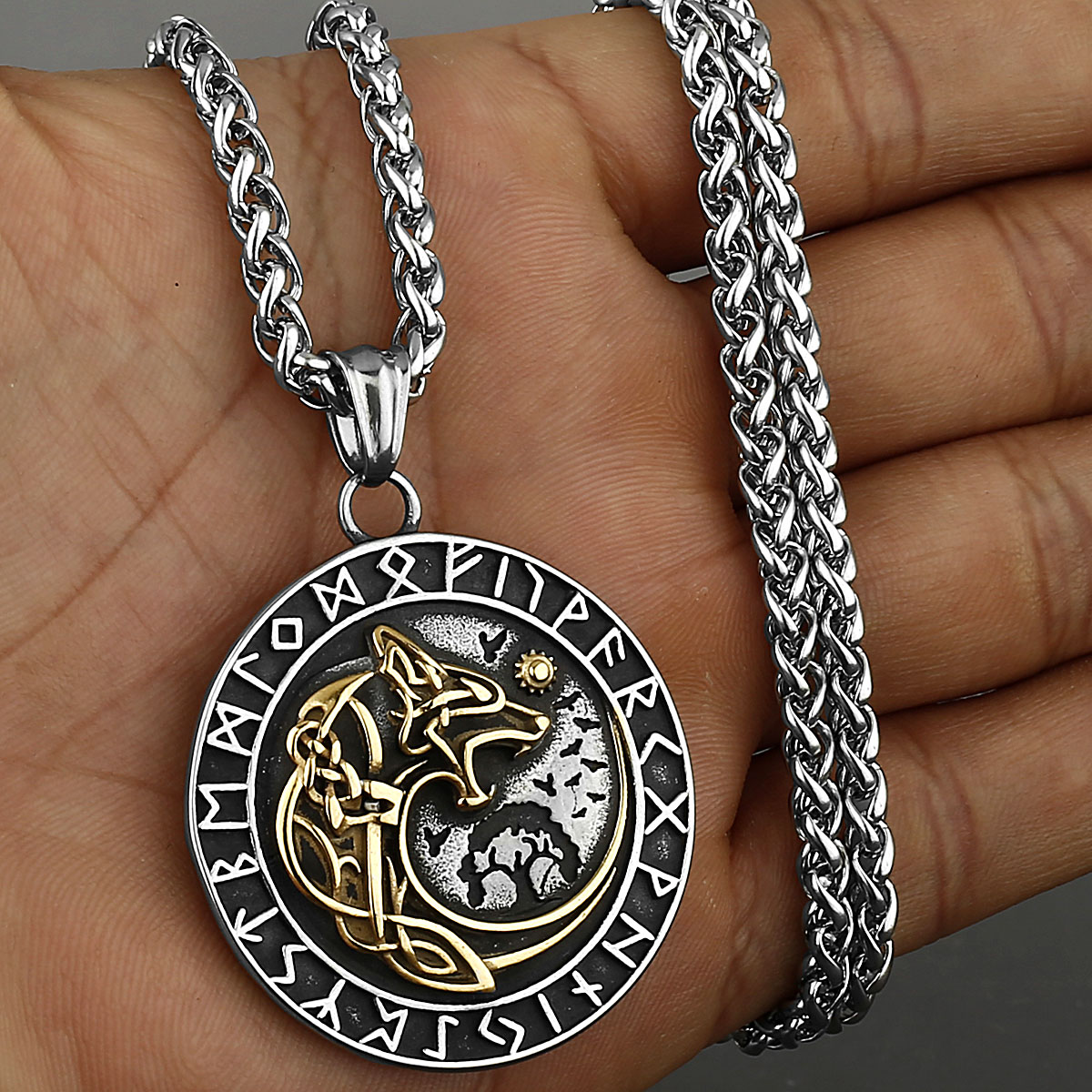 Collier viking Loup Géant Doré — vue 2