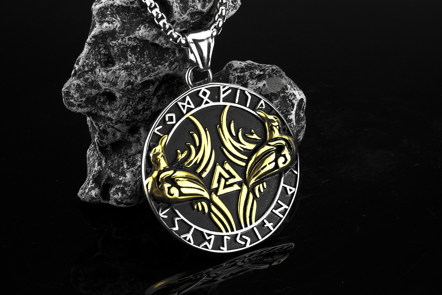 Collier viking Huginn et Muninn doré
