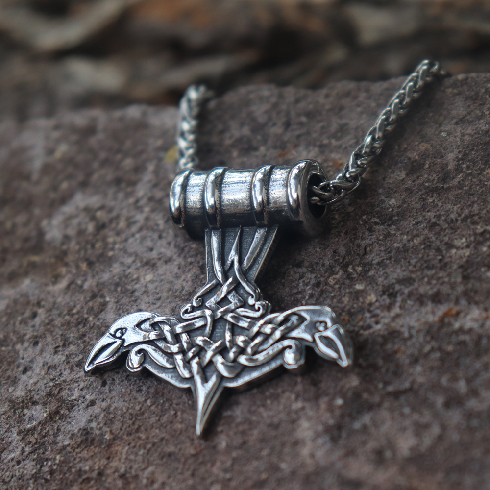 Collier viking Mjolnir en forme de corbeaux d'Odin