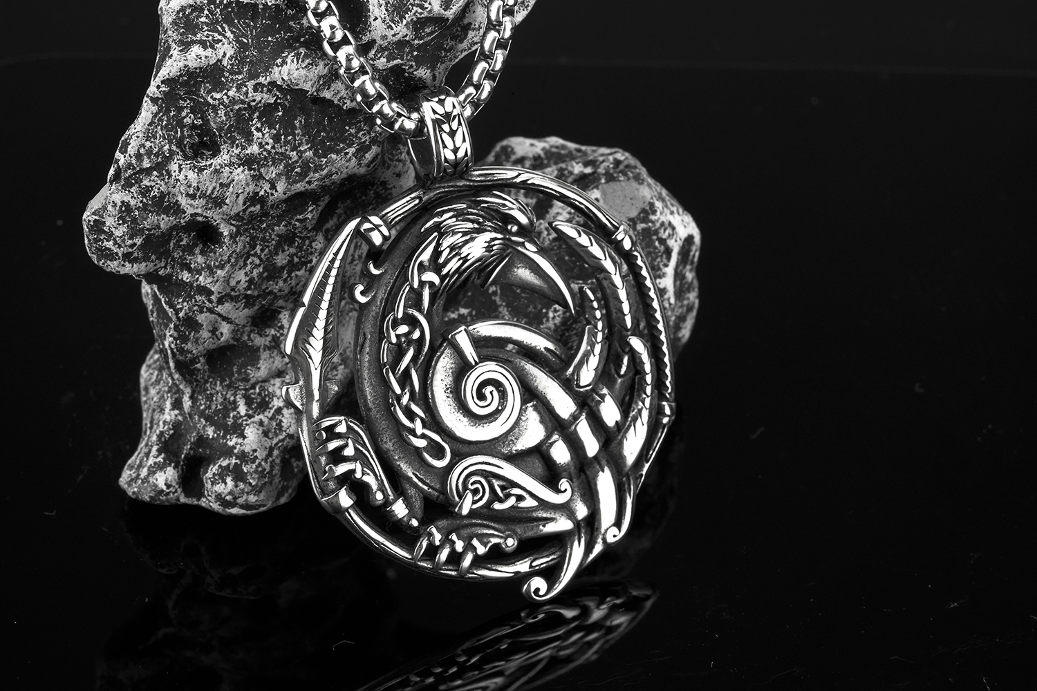 Collier viking corbeau d'Odin en Acier inoxydable