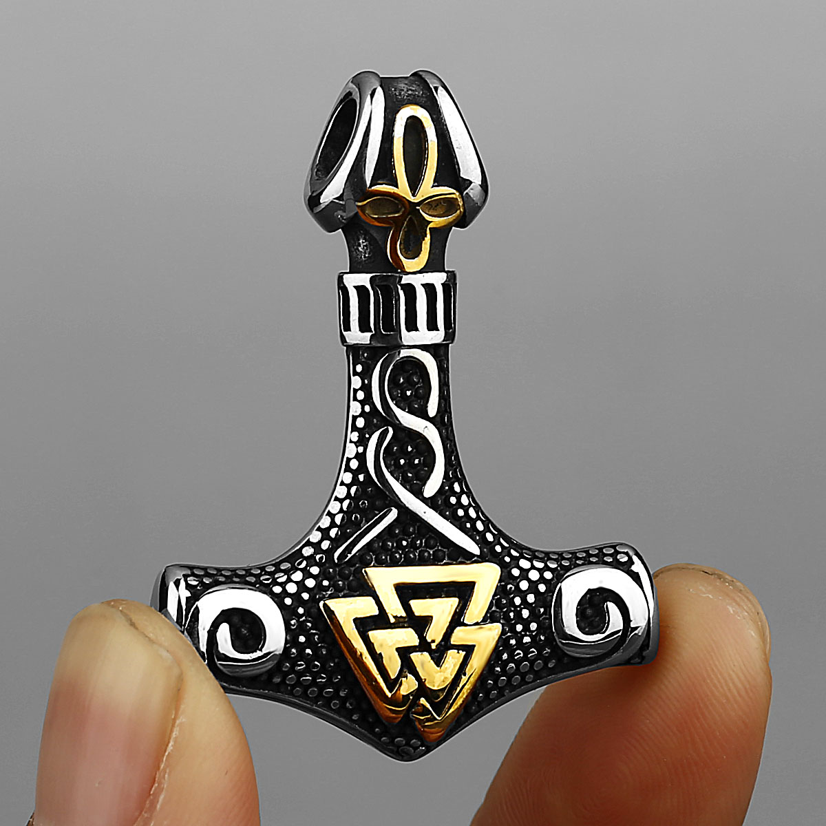 Collier viking Mjolnir doré — vue 2