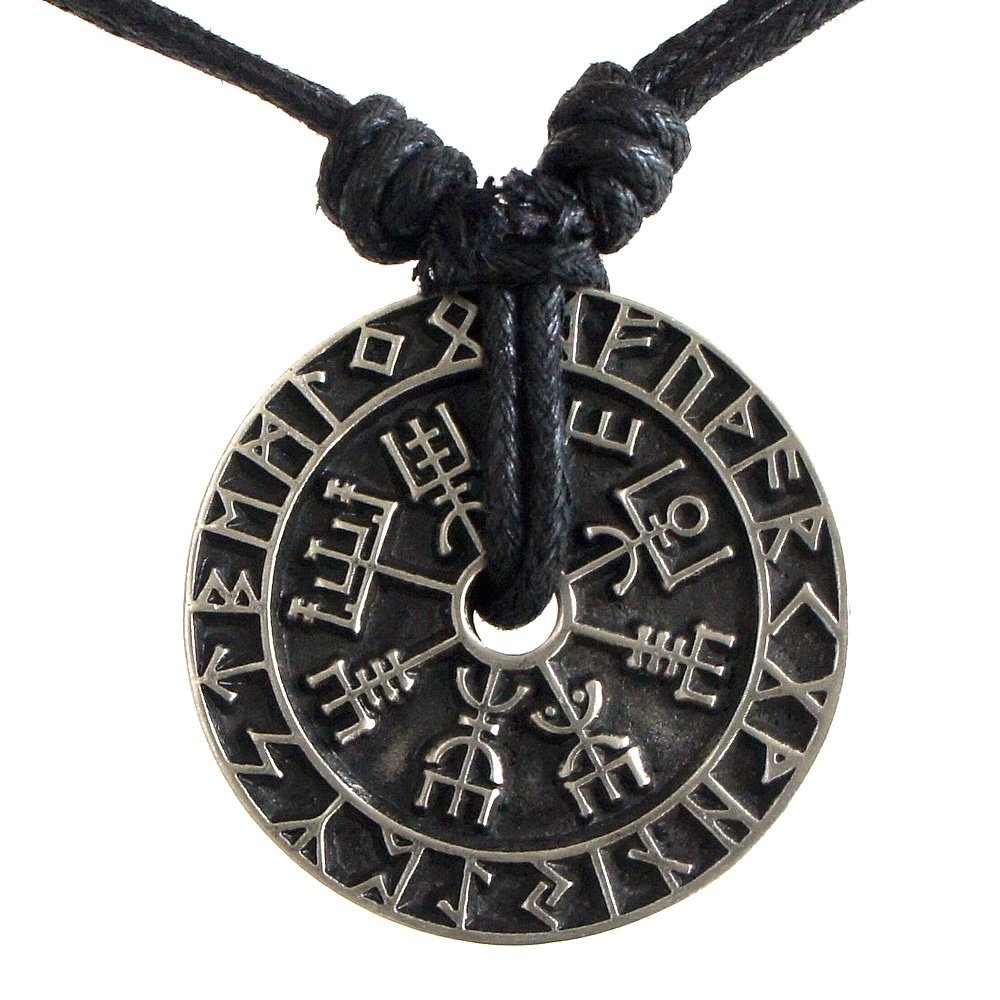 Collier viking runique Vegvisir