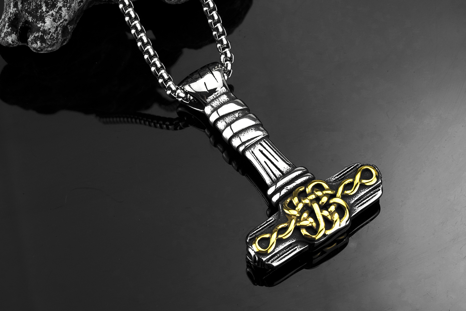 Collier viking du maître de la foudre doré — vue 2