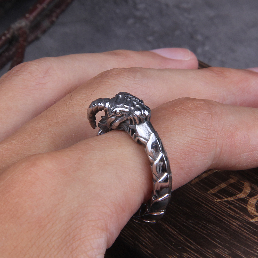 Bague viking serpent — vue 3