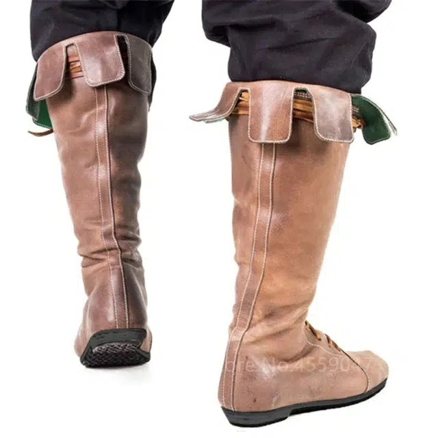 CHAUSSURE MÉDIÉVALE — vue 3