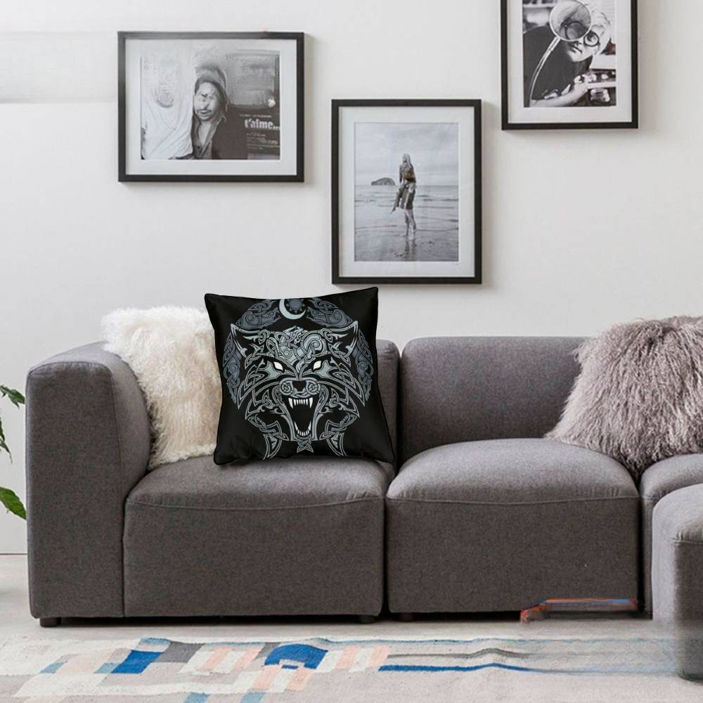 Coussin Viking Loup du Ragnarok — vue 2